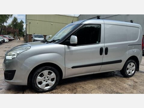 Vauxhall Combo 1.3 CDTi 2000 16v Sportive FWD L1 H1 3dr 30