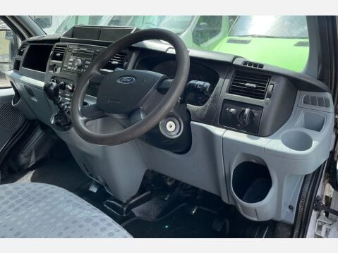 Ford Transit 2.2 TDCi 350 RWD L4 4dr (DRW) 31