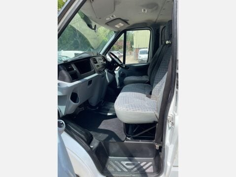 Ford Transit 2.2 TDCi 350 RWD L4 4dr (DRW) 42