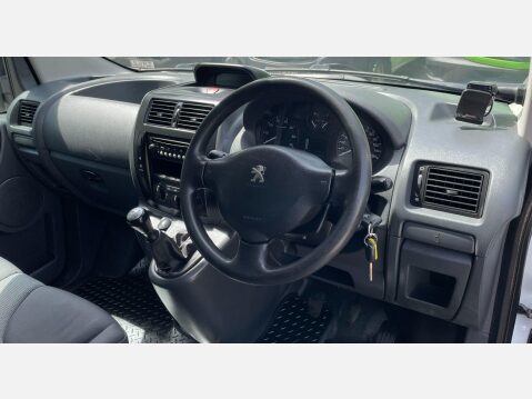 Peugeot Expert 1.6 HDi Professional L1 H1 4dr 32