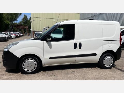 Vauxhall Combo 1.3 CDTi 2000 ecoFLEX 16v FWD L1 H1 (s/s) 3dr 21