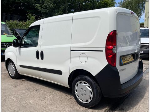 Vauxhall Combo 1.3 CDTi 2000 ecoFLEX 16v FWD L1 H1 (s/s) 3dr 15