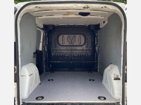 Vauxhall Combo 1.3 CDTi 2000 ecoFLEX 16v FWD L1 H1 (s/s) 3dr 13