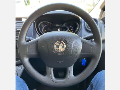 Vauxhall Vivaro 1.6 CDTi 2900 ecoFLEX L1 H1 Euro 5 (s/s) 5dr 28