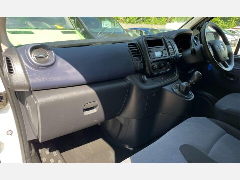 Vauxhall Vivaro 1.6 CDTi 2900 ecoFLEX L1 H1 Euro 5 (s/s) 5dr 37