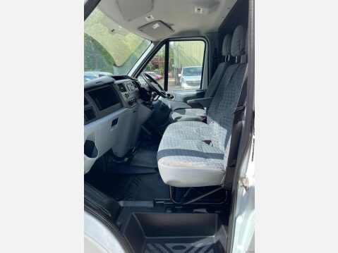 Ford Transit 2.2 TDCi 350 RWD L2 H3 3dr 32