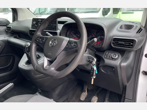 Vauxhall Combo 1.6 Turbo D 2300 Sportive L1 H1 Euro 6 (s/s) 4dr 25