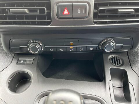 Vauxhall Combo 1.6 Turbo D 2300 Sportive L1 H1 Euro 6 (s/s) 4dr 32