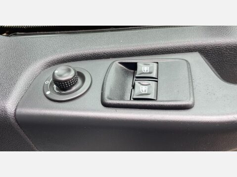 Vauxhall Vivaro 1.6 CDTi 2900 ecoFLEX L1 H1 Euro 5 (s/s) 5dr 23