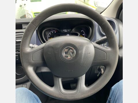 Vauxhall Vivaro 1.6 CDTi 2900 ecoFLEX L1 H1 Euro 5 (s/s) 5dr 28