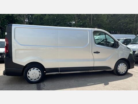 Vauxhall Vivaro 1.6 CDTi 2900 L2 H1 Euro 6 (s/s) 5dr 9