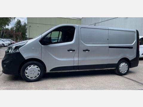 Vauxhall Vivaro 1.6 CDTi 2900 L2 H1 Euro 6 (s/s) 5dr 23