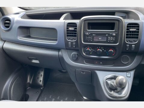 Vauxhall Vivaro 1.6 CDTi 2900 L2 H1 Euro 6 (s/s) 5dr 38