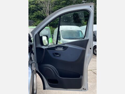Vauxhall Vivaro 1.6 CDTi 2900 L2 H1 Euro 6 (s/s) 5dr 29