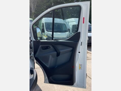 Ford Transit Custom 2.0 TDCi 310 L1 H1 5dr 29