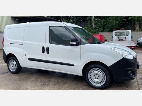 Vauxhall Combo L2H1 2300 S/S 4