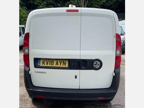 Vauxhall Combo L2H1 2300 S/S 10