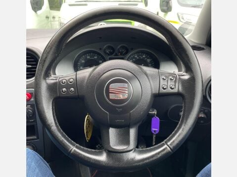SEAT Ibiza 1.4 16v Sport 3dr 26