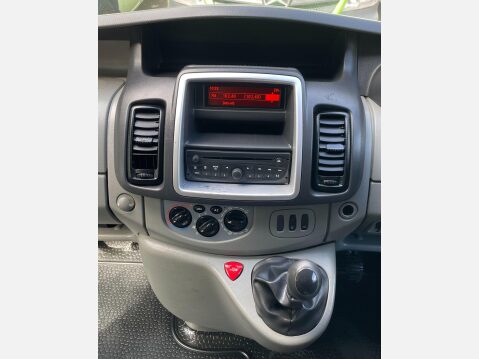 Vauxhall Vivaro 2.0 2900 CDTi Sportive FWD L3 4dr 26