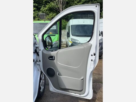 Vauxhall Vivaro 2.0 2900 CDTi Sportive FWD L3 4dr 20