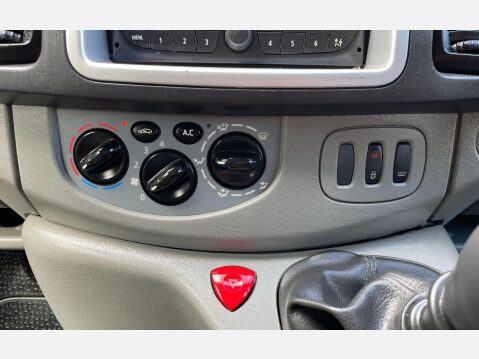 Vauxhall Vivaro 2.0 2900 CDTi Sportive FWD L3 4dr 28