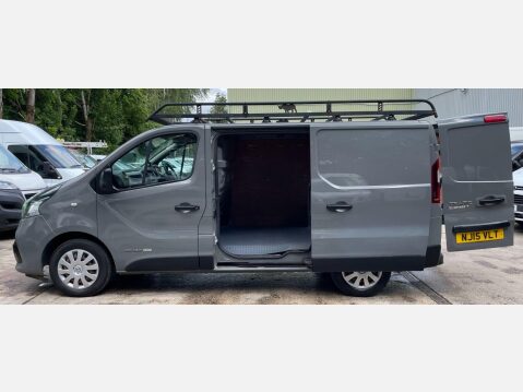 Renault Trafic 1.6 dCi ENERGY 27 Business+ SWB Standard Roof Euro 5 (s/s) 5dr 15