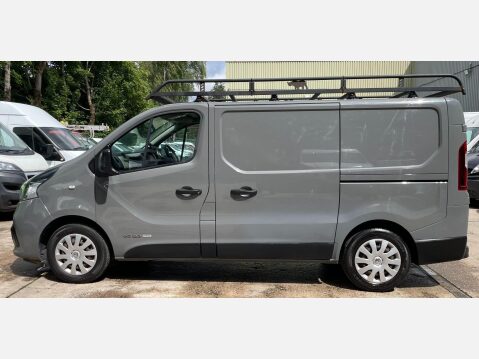 Renault Trafic 1.6 dCi ENERGY 27 Business+ SWB Standard Roof Euro 5 (s/s) 5dr 14