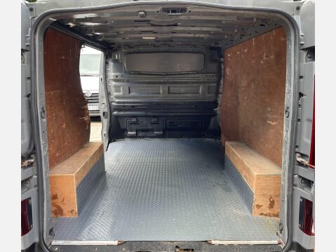 Renault Trafic 1.6 dCi ENERGY 27 Business+ SWB Standard Roof Euro 5 (s/s) 5dr 11