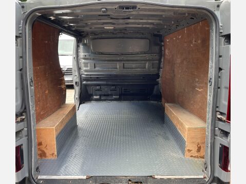 Renault Trafic 1.6 dCi ENERGY 27 Business+ SWB Standard Roof Euro 5 (s/s) 5dr 11