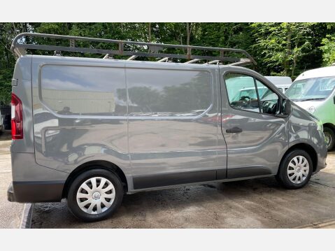 Renault Trafic 1.6 dCi ENERGY 27 Business+ SWB Standard Roof Euro 5 (s/s) 5dr 7