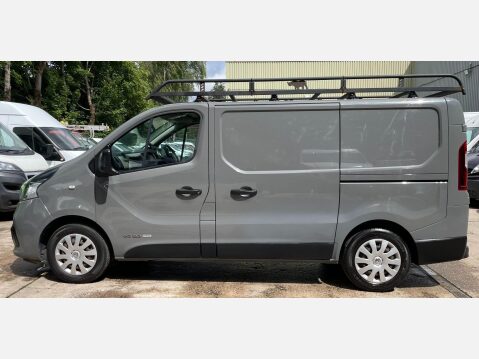 Renault Trafic 1.6 dCi ENERGY 27 Business+ SWB Standard Roof Euro 5 (s/s) 5dr 14