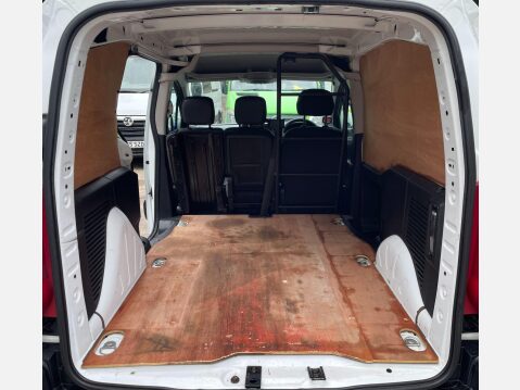 Citroen Berlingo 1.6 HDi 625 LX L1 5dr 12