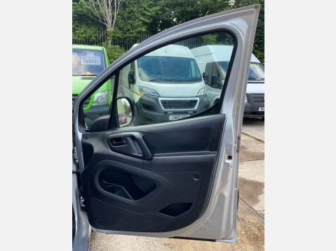 Citroen Berlingo 1.6 HDi 850 Enterprise L1 5dr 23