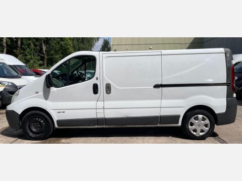 Renault Trafic 2.0 dCi LL29 L3 H1 4dr 12