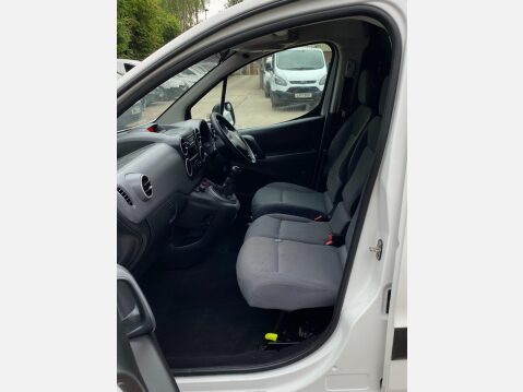 Citroen Berlingo 1.6 HDi 625 Enterprise L1 5dr (Euro 5) 37