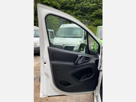 Citroen Berlingo 1.6 HDi 625 Enterprise L1 5dr (Euro 5) 36