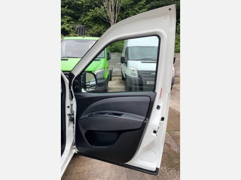 Fiat Doblo 1.6 JTD MultiJet 16v L1 H1 4dr 22