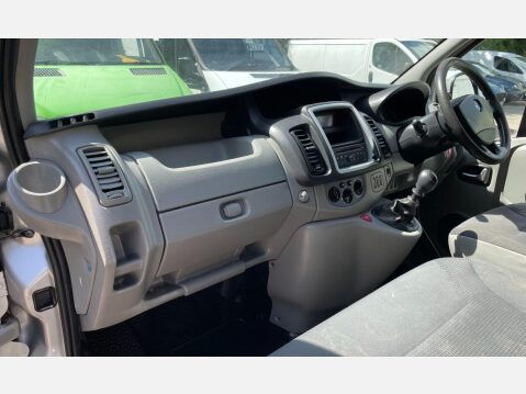 Vauxhall Vivaro 2.0 2900 CDTi Sportive FWD L3 4dr 29