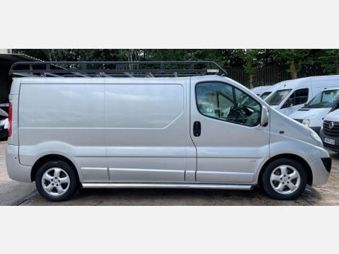 Vauxhall Vivaro 2.0 2900 CDTi Sportive FWD L3 4dr 6