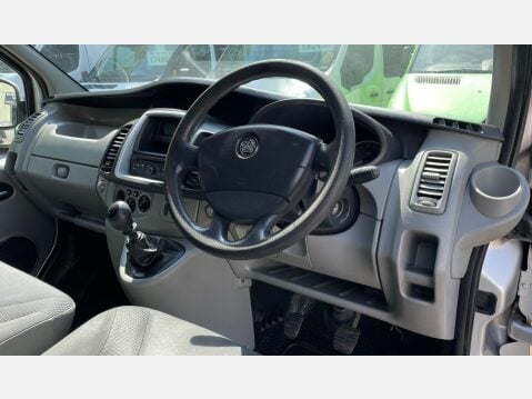 Vauxhall Vivaro 2.0 2900 CDTi Sportive FWD L3 4dr 21