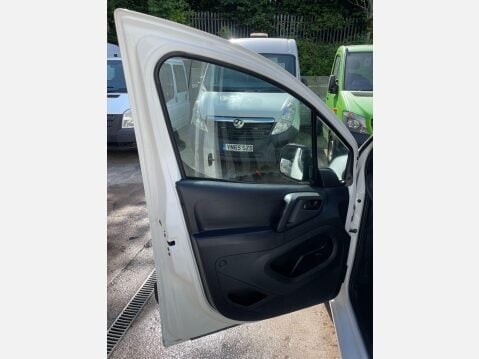 Citroen Berlingo 1.6 BlueHDi 625 Enterprise L1 5dr 29