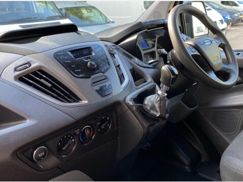 Ford Transit Custom 2.0 TDCi 290 L1 H1 5dr 39