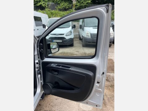 Peugeot Bipper 1.3 HDi Professional FWD L1 H1 3dr 21