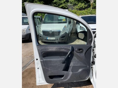 Renault Kangoo 1.5 ML19 dCi Business FWD L2 H1 5dr 33