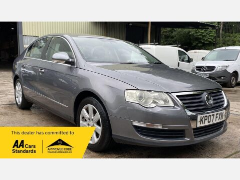 Volkswagen Passat 2.0 TDI SE DSG Euro 4 4dr 1