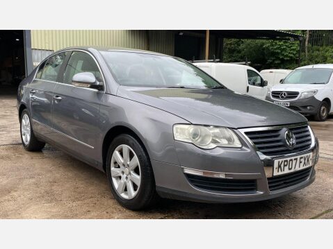 Volkswagen Passat 2.0 TDI SE DSG Euro 4 4dr 4