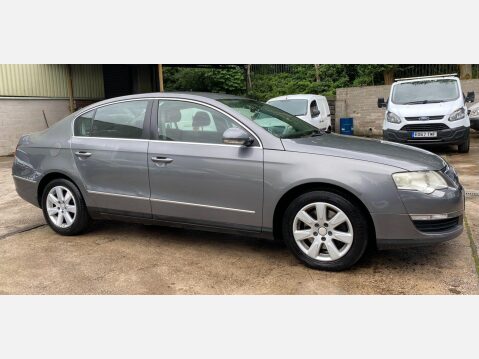 Volkswagen Passat 2.0 TDI SE DSG Euro 4 4dr 5