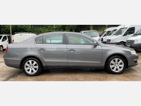 Volkswagen Passat 2.0 TDI SE DSG Euro 4 4dr 6