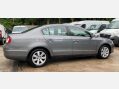 Volkswagen Passat 2.0 TDI SE DSG Euro 4 4dr 7