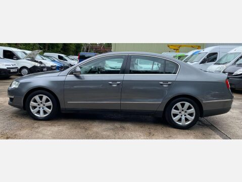 Volkswagen Passat 2.0 TDI SE DSG Euro 4 4dr 14